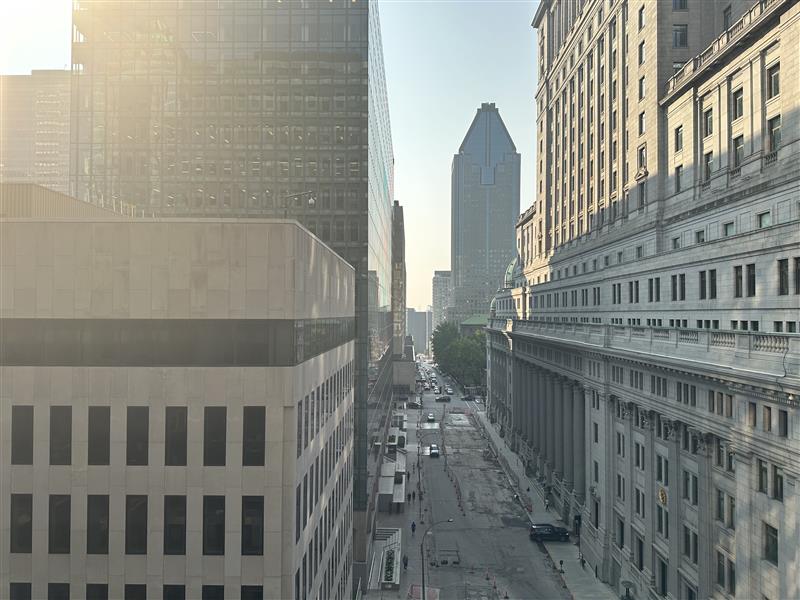 “Scorching Sun and Soaring Temperatures Set to Dominate Construction Holiday, Air Quality Deteriorates Further”