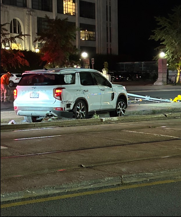 “Chaos on Lake Shore Boulevard: Two in Custody Following Dramatic Rollover Crash”
