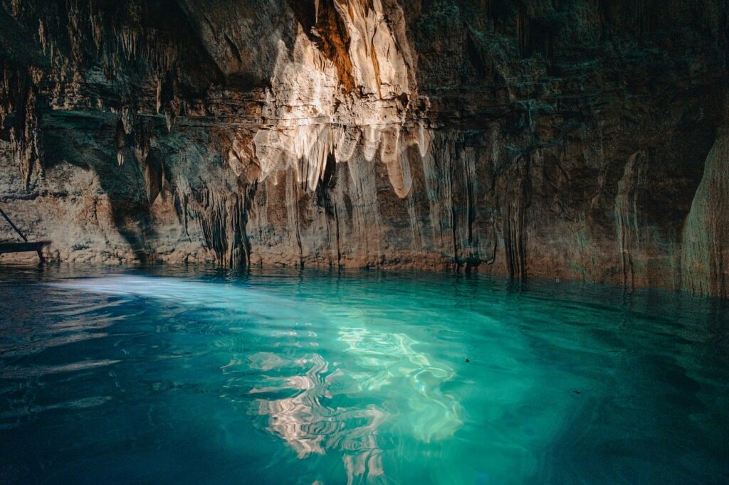 Image by AlexanderSix16 from Pixabay